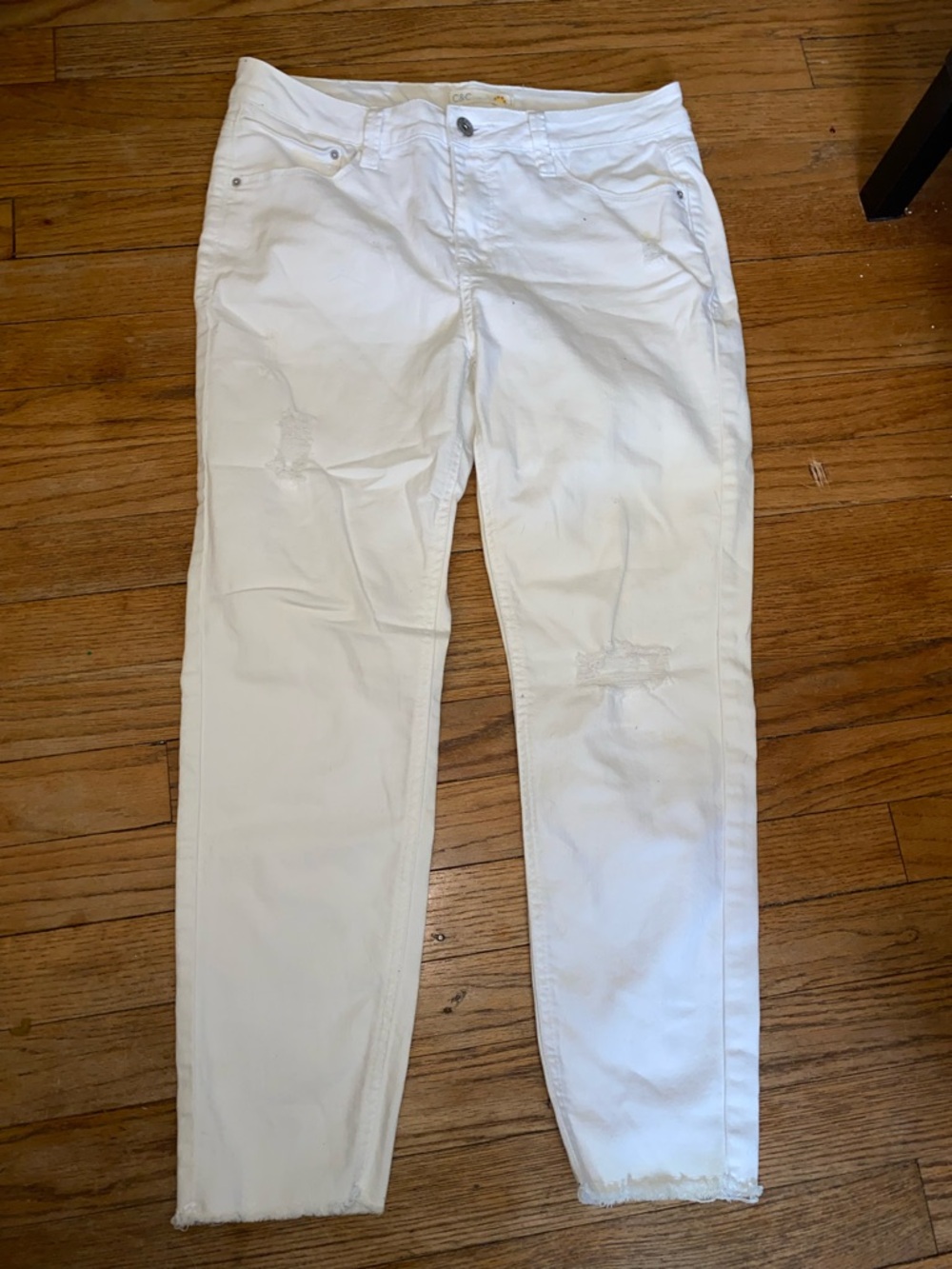 C&C California Womens White Jeans Distressed Raw Hem size 10/30”